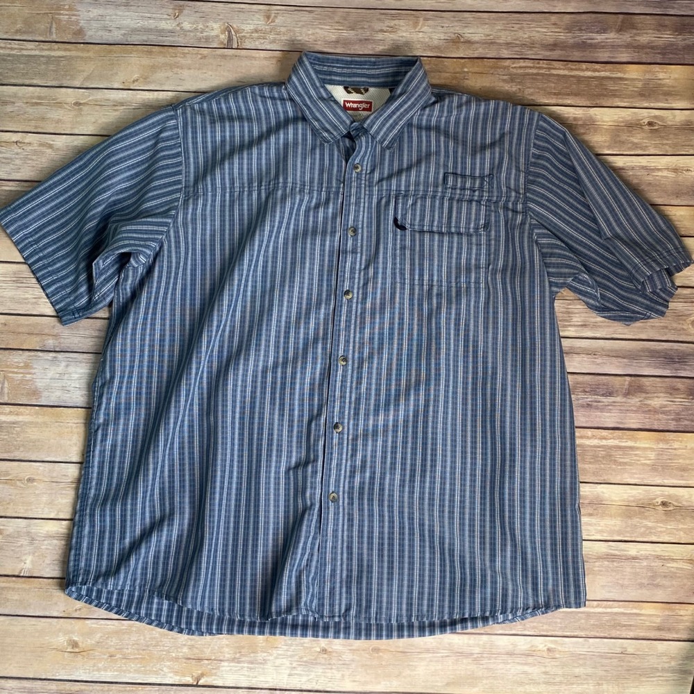Wrangler Premium Quality Men's 2XL Blue Plaid Performance Utility Shirt